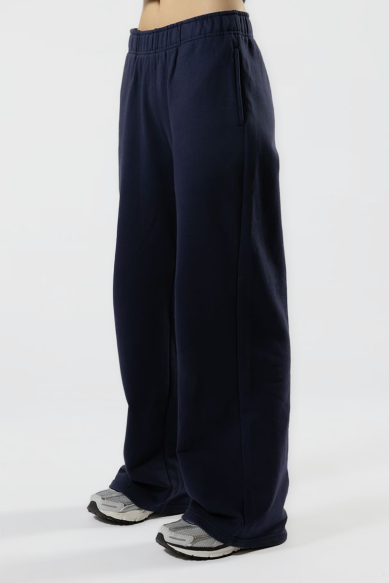 Straight Leg Sweatpant